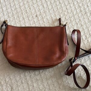 Elegant Brown Leather Shoulder Bag